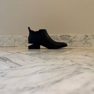 Alexander Wang Black Leather Ankle Boots EU 38 Low Heel Designer Booties